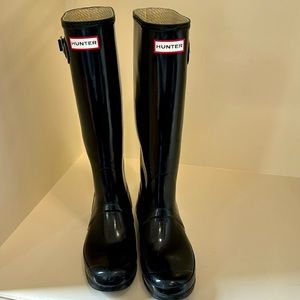Tall Hunter Black Rain boots - women’s size 8